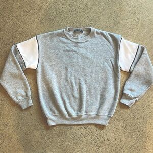 Brandy Melville Crewneck
